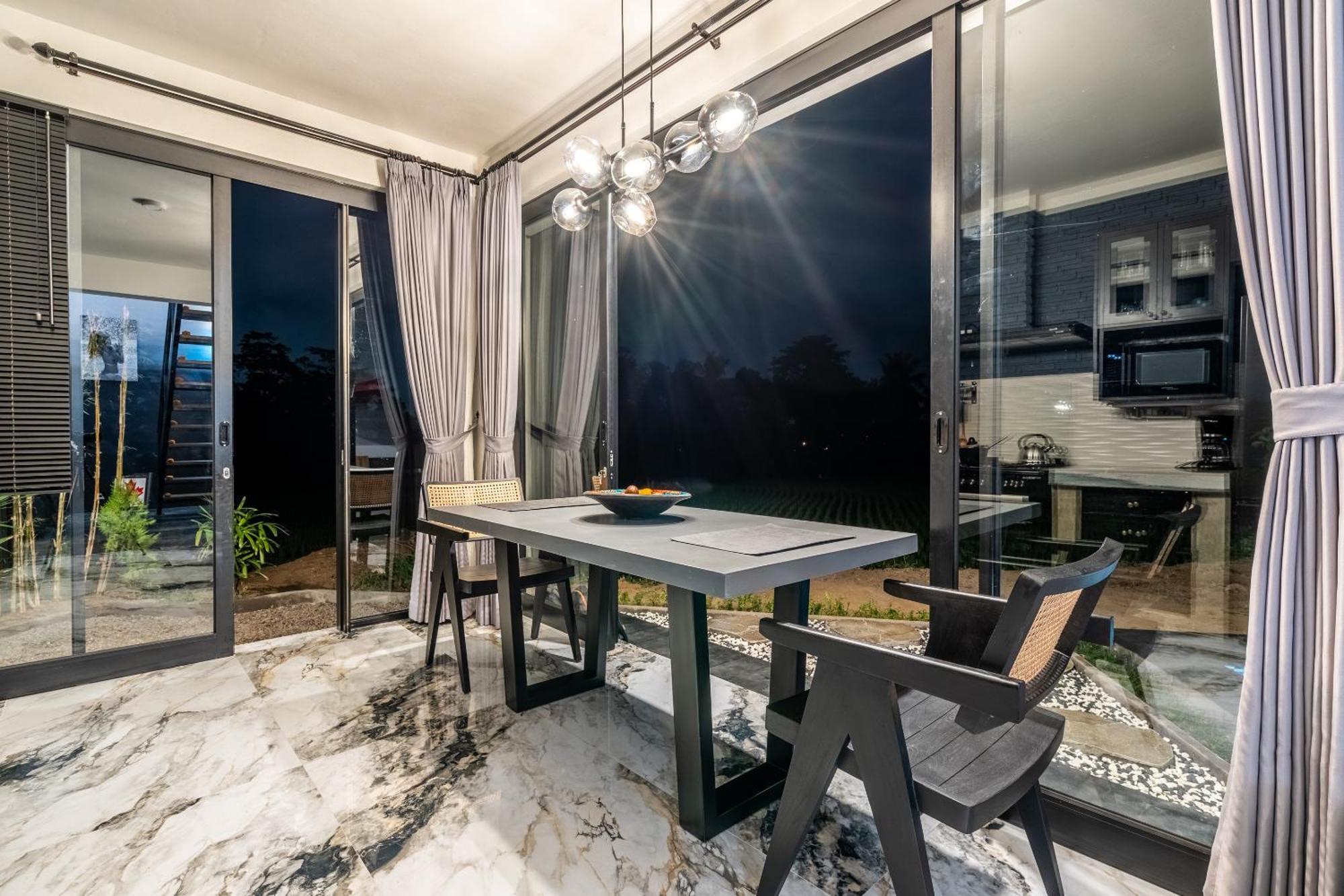 Maple Ridge Ubud Villas Екстер'єр фото